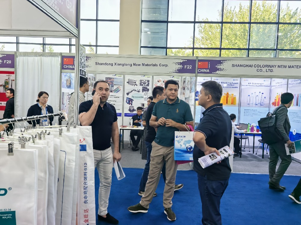 什邡市聯(lián)盛包裝有限公司董事長帶隊(duì)亮相烏茲別克展會，塑編袋與噸袋產(chǎn)品引海外關(guān)注